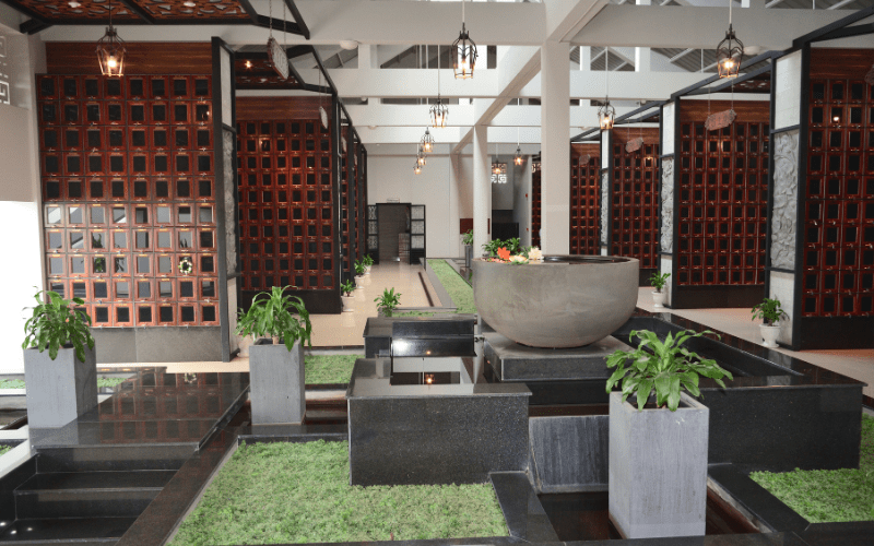 Vì sao việc an vị tro cốt ổn định giúp gia đình an tâm lâu dài?