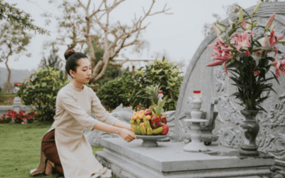 Hũ đựng tro cốt lễ Thanh Minh: Gia đình nên chuẩn bị những gì khi thăm viếng?
