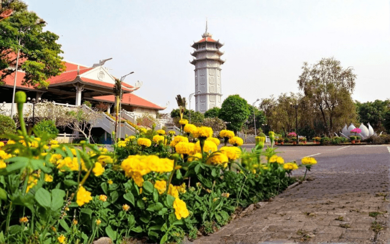 An vị tro cốt tại Tháp Long Thọ: Giải pháp ổn định lâu dài cho gia đình