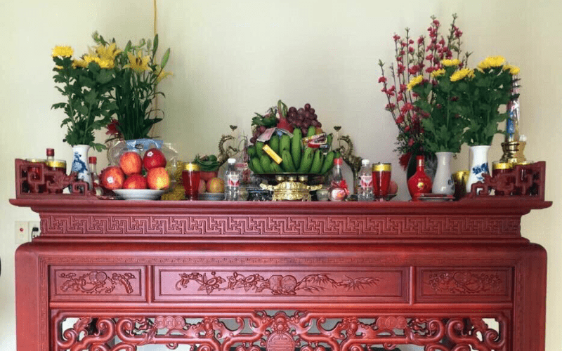 Bàn thờ tro cốt nên đặt ở đâu? Cách bài trí đúng phong thủy