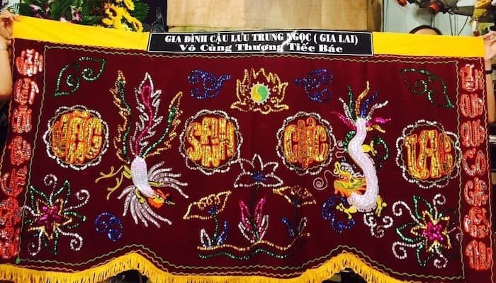 liễn phúng điếu đám tang người mất