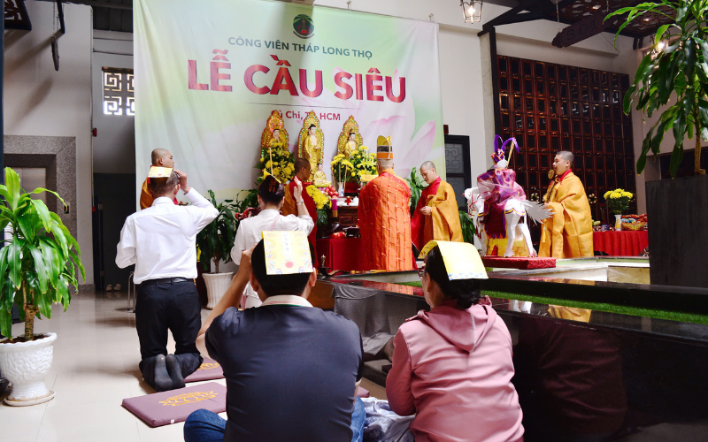 Vai trò của lễ cầu siêu định kỳ sau khi lưu tro cốt